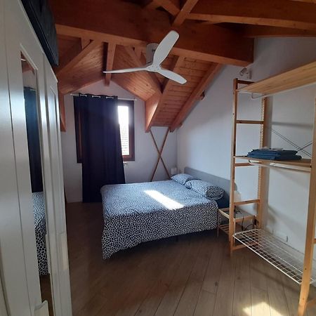 A Casa Di Sole Apartment อาเรเซ ห้อง รูปภาพ