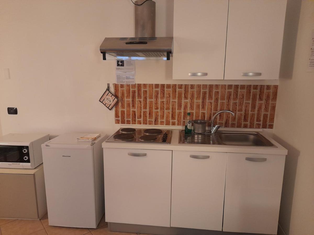 A Casa Di Sole Apartment อาเรเซ ภายนอก รูปภาพ