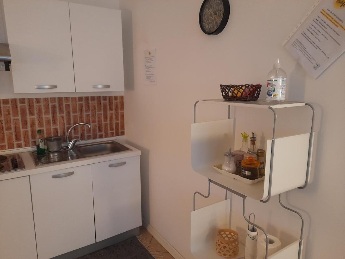 A Casa Di Sole Apartment อาเรเซ ภายนอก รูปภาพ