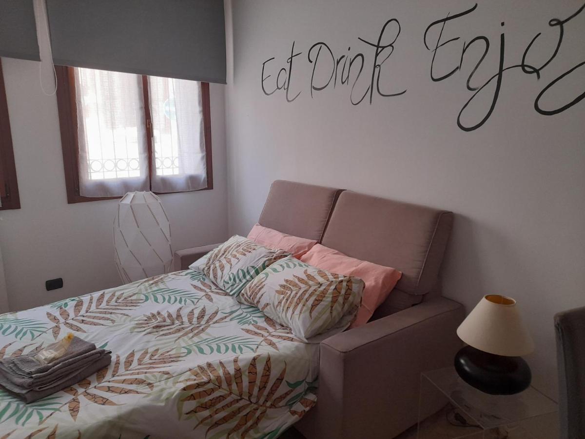 A Casa Di Sole Apartment อาเรเซ ภายนอก รูปภาพ
