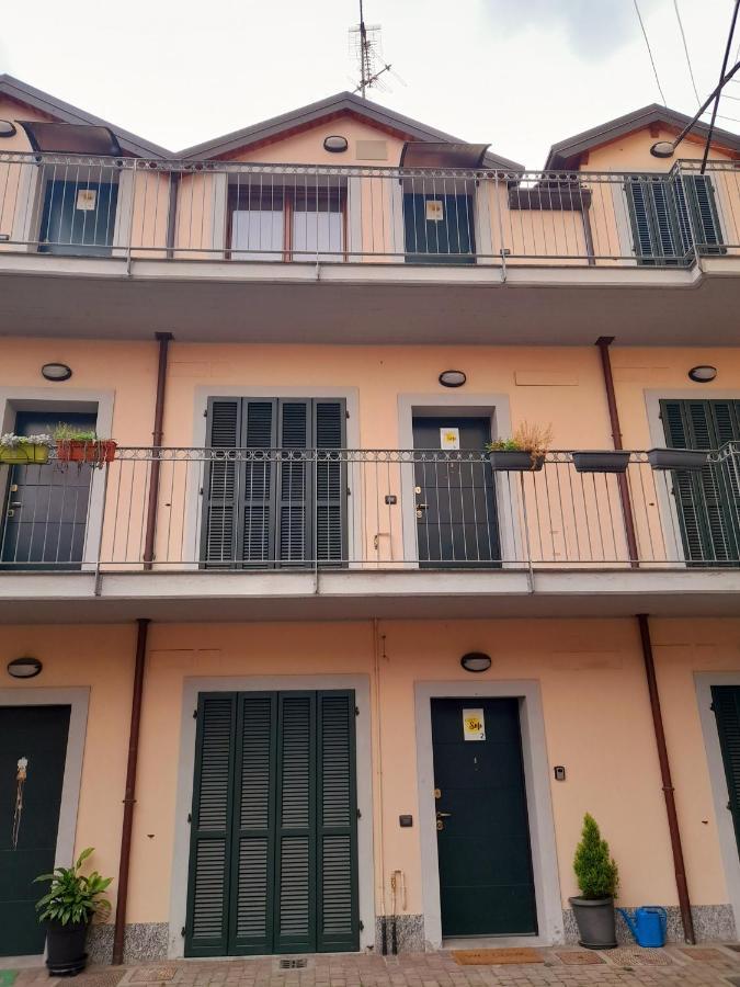 A Casa Di Sole Apartment อาเรเซ ภายนอก รูปภาพ