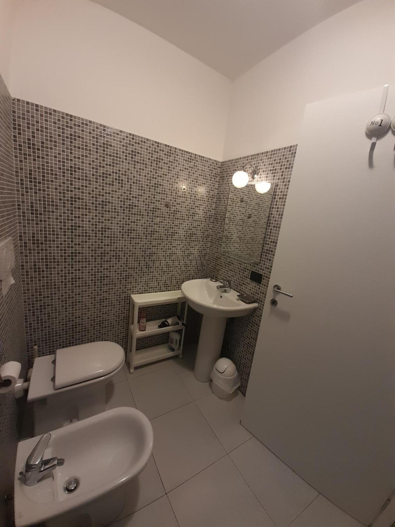 A Casa Di Sole Apartment อาเรเซ ภายนอก รูปภาพ